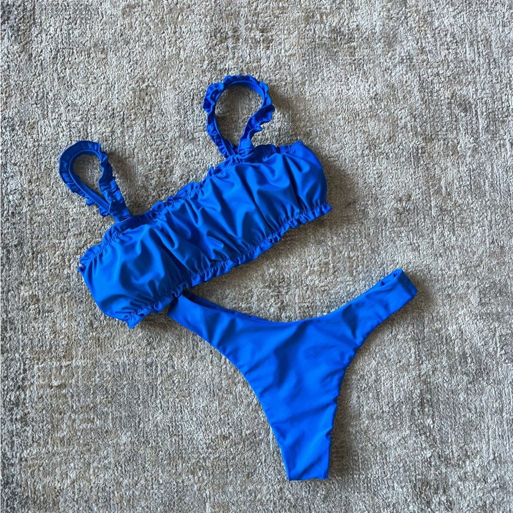 Blue two piece ruffle swim suit - medium